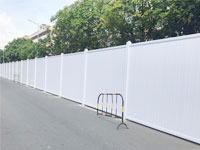 PVC圍擋與傳統的圍擋有什么不同？