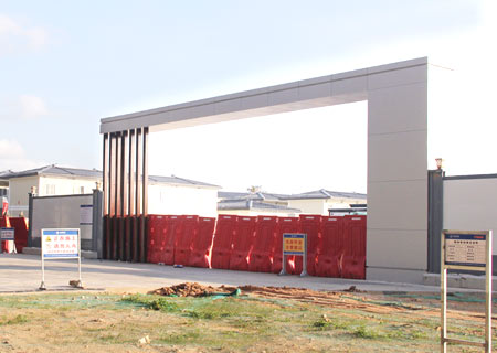 深圳南山前海沿海高速項(xiàng)目部工地大門(mén)定制